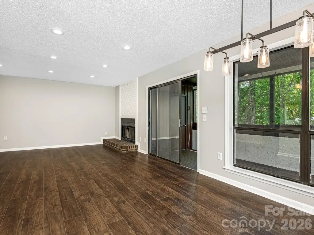 7378 Winery Lane Charlotte NC 28227