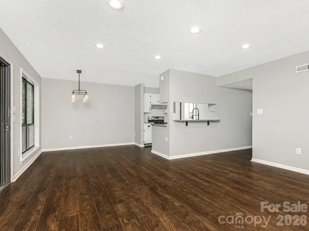 7378 Winery Lane Charlotte NC 28227