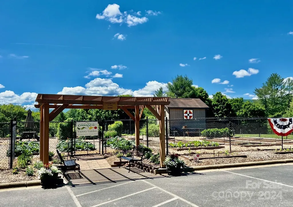 271 Mountain Morning Lane Hendersonville NC 28739