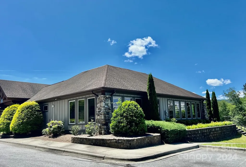 271 Mountain Morning Lane Hendersonville NC 28739