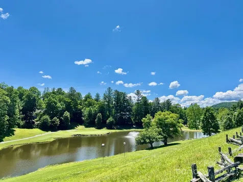 271 Mountain Morning Lane Hendersonville NC 28739