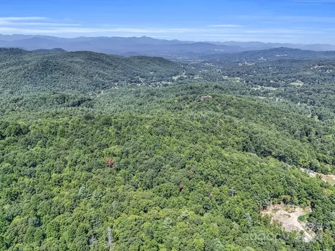 SR1196-A Evans Road Hendersonville NC 28739