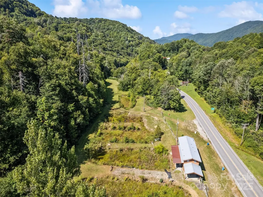 11178 Us 19 Highway N Maggie Valley NC 28751