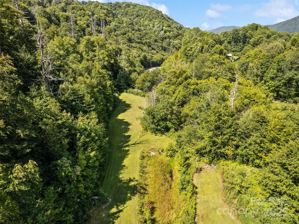 11178 Us 19 Highway N Maggie Valley NC 28751