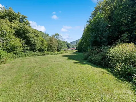 11178 Us 19 Highway N Maggie Valley NC 28751