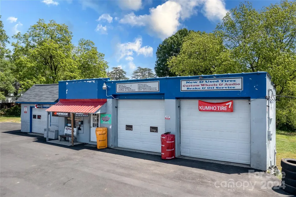 15 N Carolina Avenue Maiden NC 28650