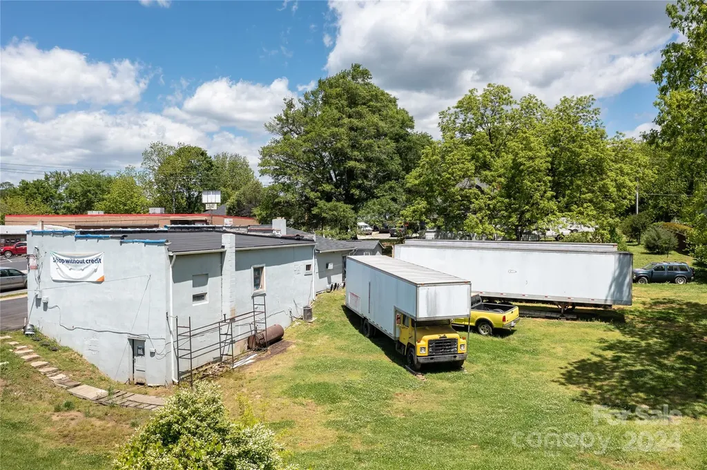 15 N Carolina Avenue Maiden NC 28650