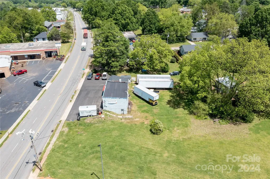 15 N Carolina Avenue Maiden NC 28650