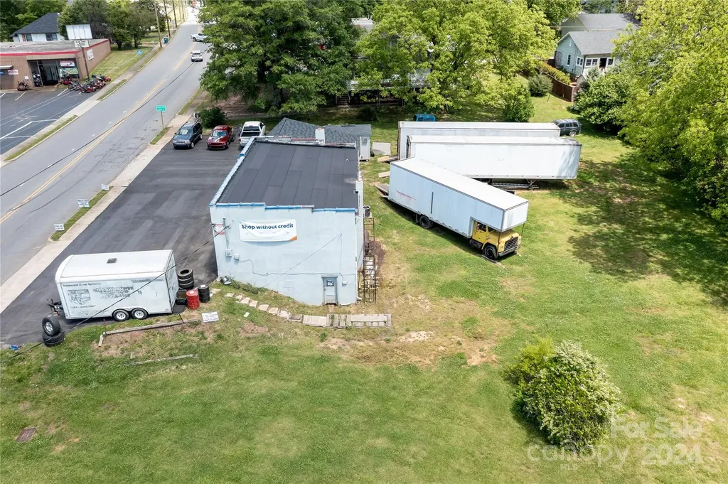 15 N Carolina Avenue Maiden NC 28650