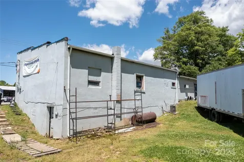 15 N Carolina Avenue Maiden NC 28650