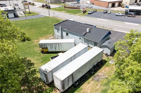 15 N Carolina Avenue Maiden NC 28650