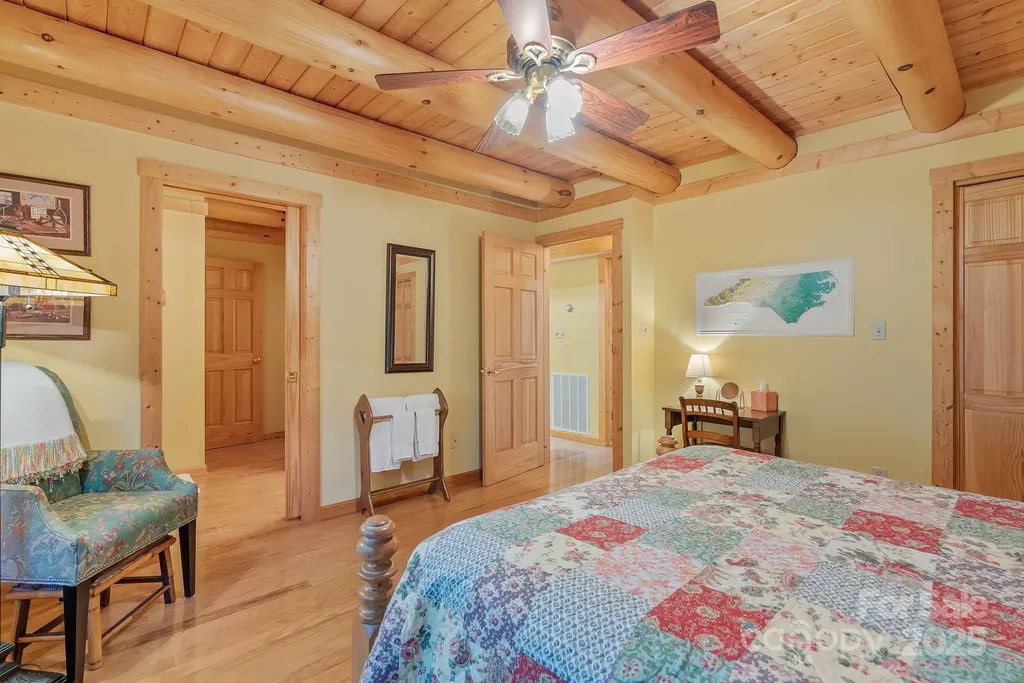 90 Forest Ridge Road Burnsville NC 28714