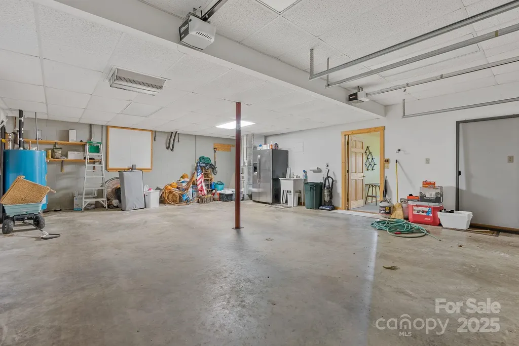 90 Forest Ridge Road Burnsville NC 28714