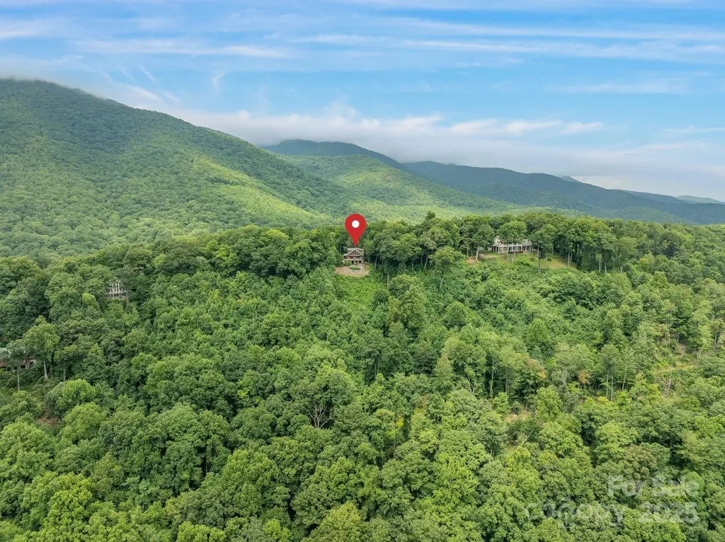 90 Forest Ridge Road Burnsville NC 28714