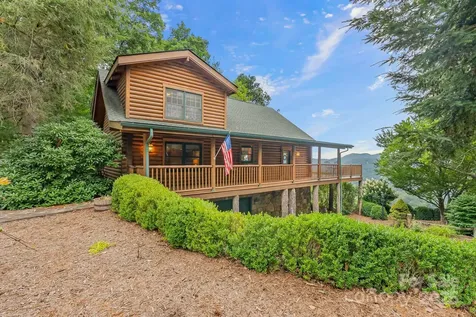 90 Forest Ridge Road Burnsville NC 28714