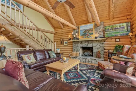 90 Forest Ridge Road Burnsville NC 28714