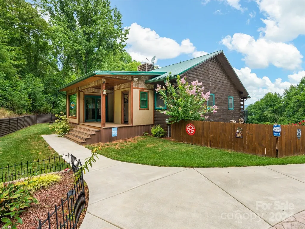 80 Austins Trail Canton NC 28716