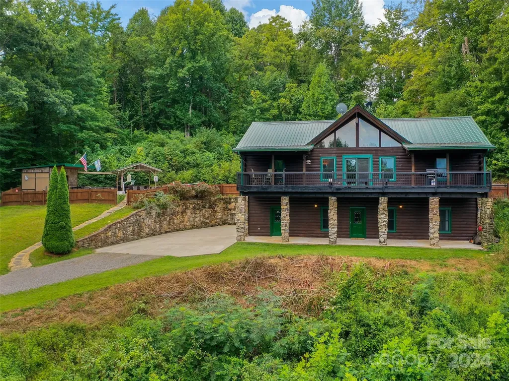 80 Austins Trail Canton NC 28716
