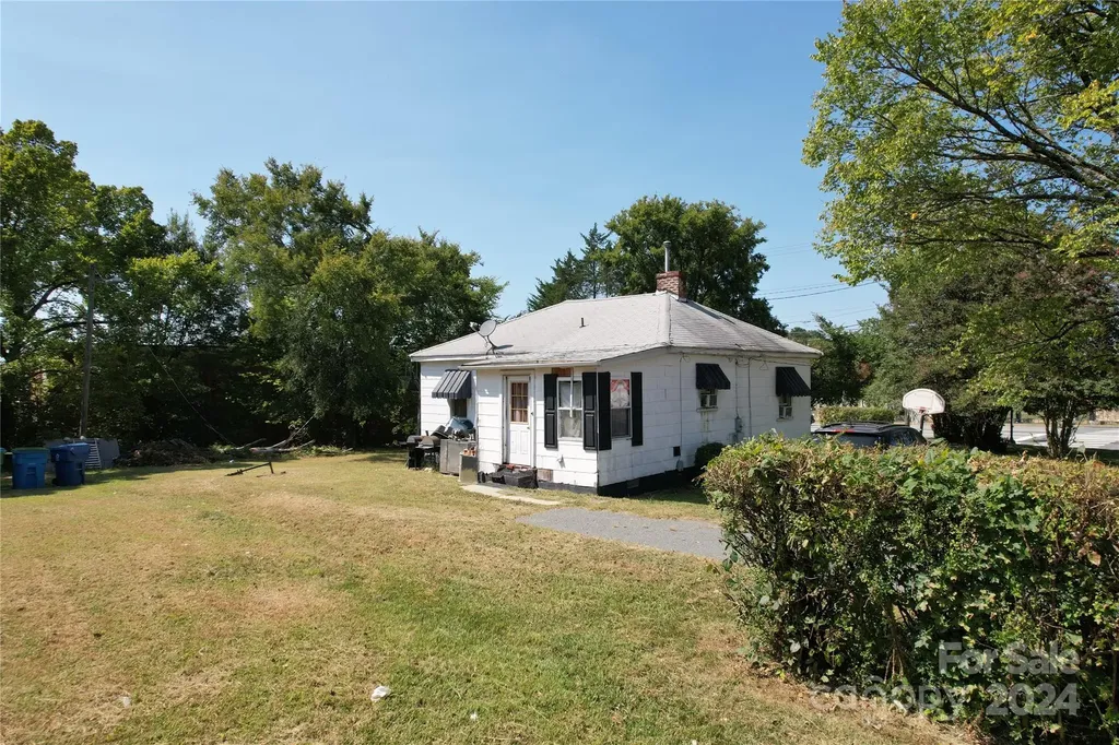 110 Sims Parkway Harrisburg NC 28075