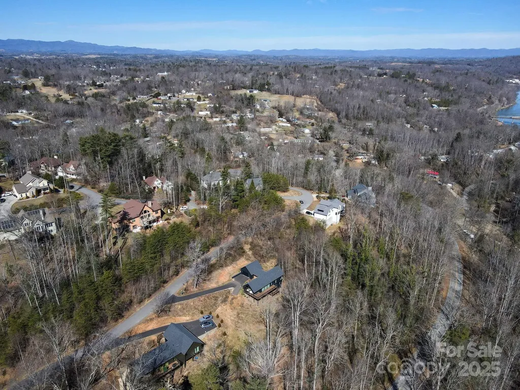 28 Wind Stone Drive Asheville NC 28804