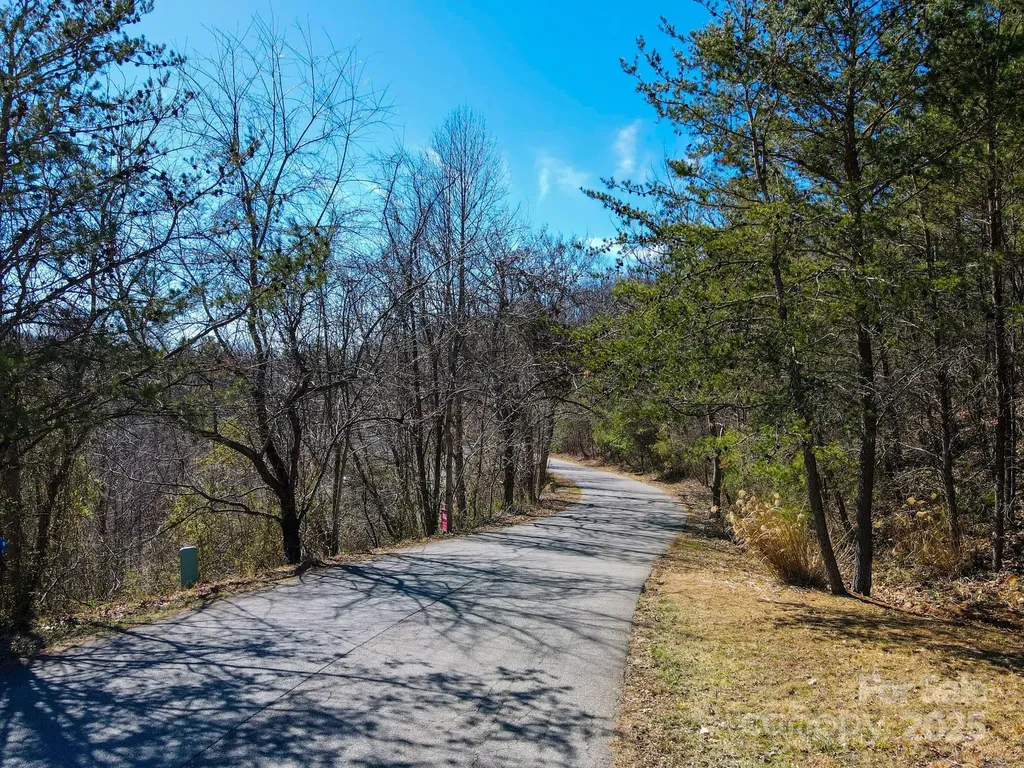28 Wind Stone Drive Asheville NC 28804