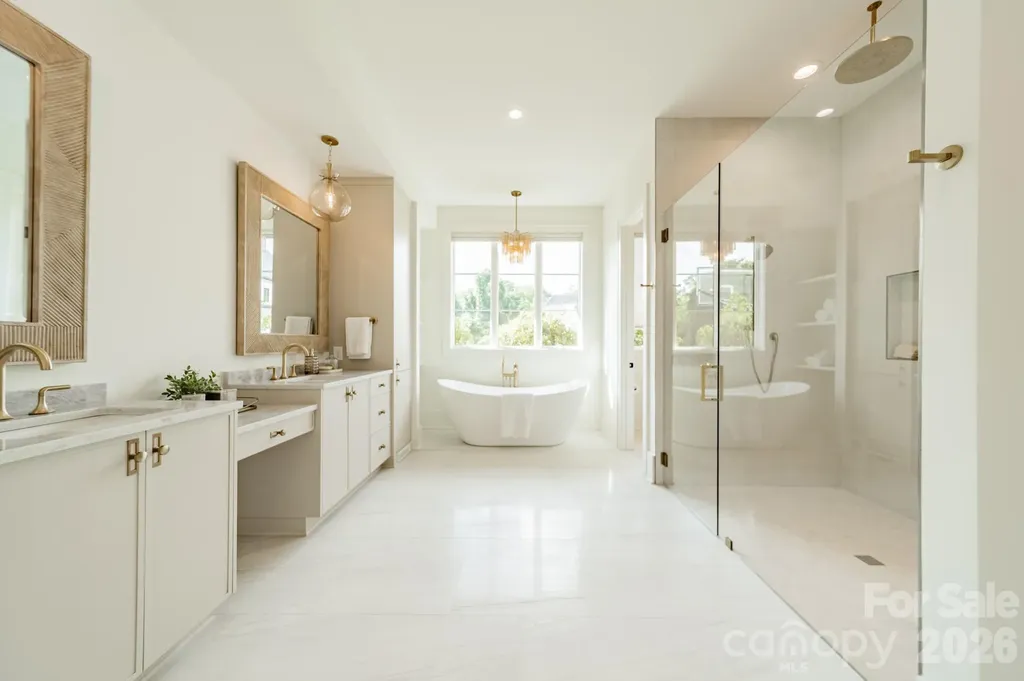 8022 Litaker Manor Court Charlotte NC 28270