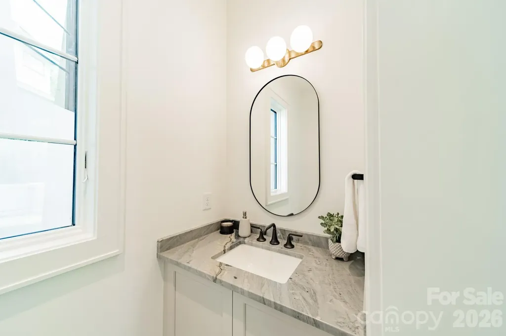 8022 Litaker Manor Court Charlotte NC 28270