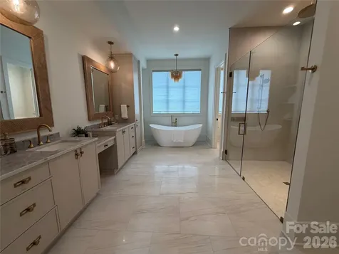 8022 Litaker Manor Court Charlotte NC 28270