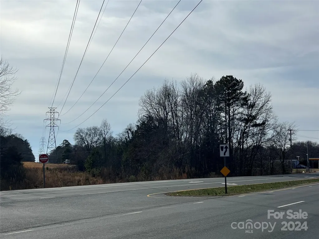 Vac Nc 24/27 Highway Albemarle NC 28001