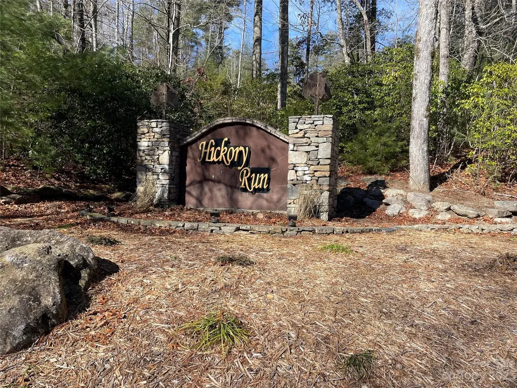 00 Willow Run Lane Zirconia NC 28790