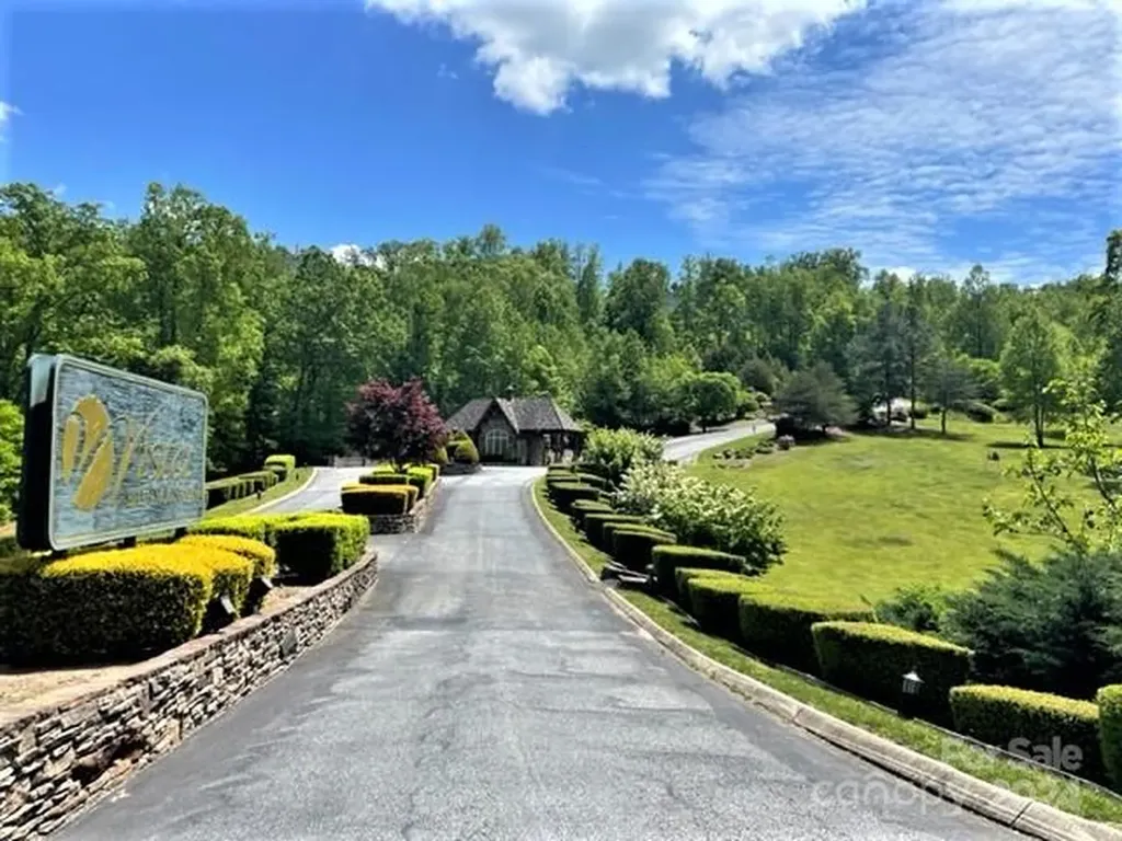 306 Rock Ledge Drive Lake Lure NC 28746