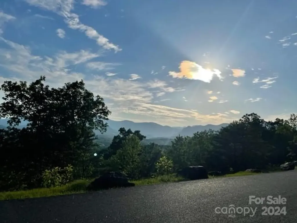306 Rock Ledge Drive Lake Lure NC 28746