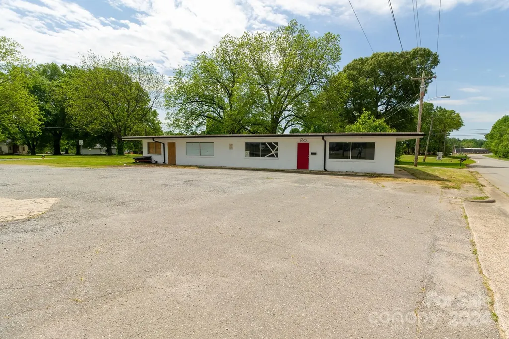 1003 York Road Kings Mountain NC 28086