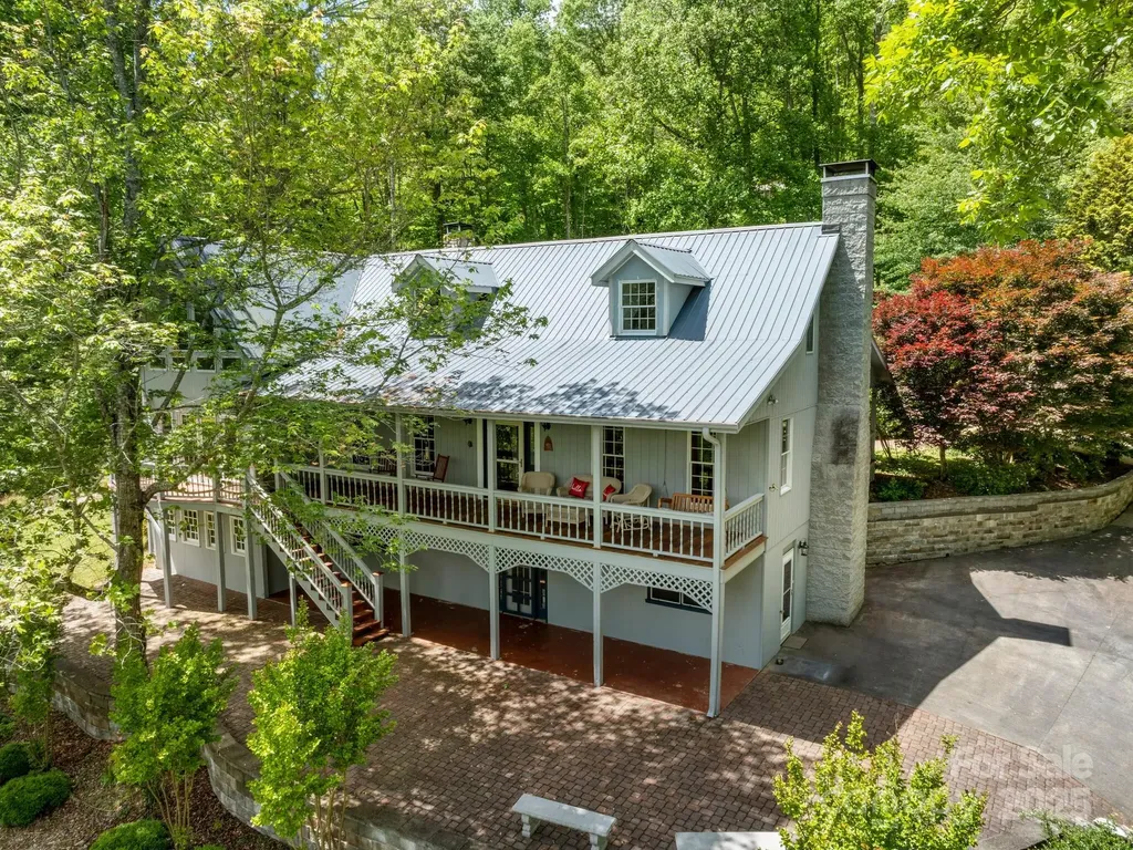 116 Sams Branch Road Candler NC 28715