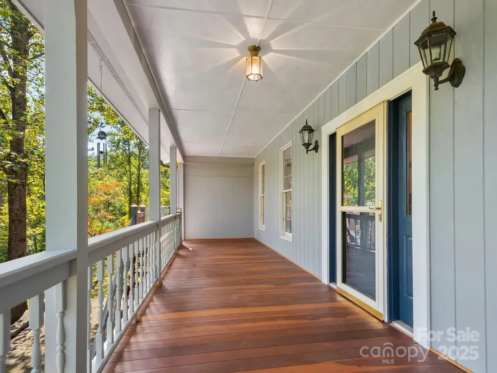 116 Sams Branch Road Candler NC 28715