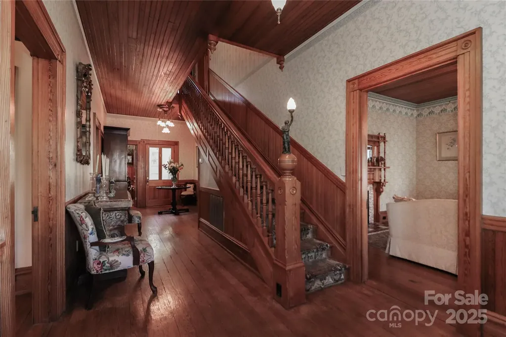235 Walnut Street Statesville NC 28677