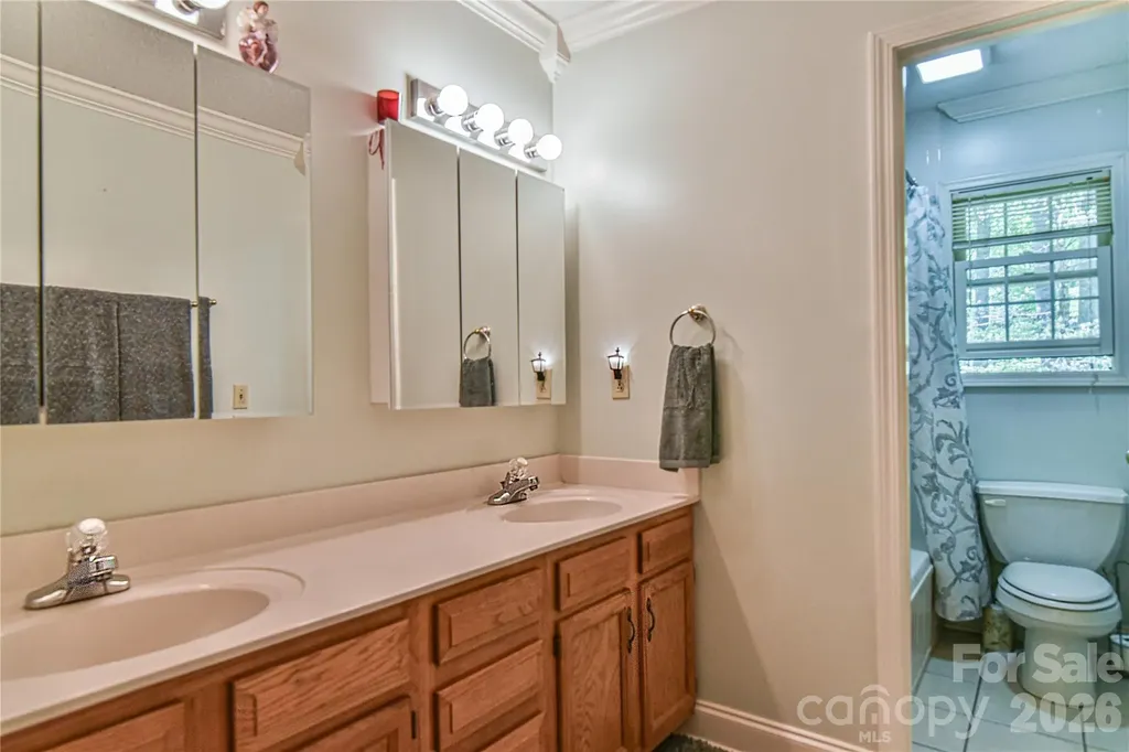 145 Fox Glen Drive Arden NC 28704