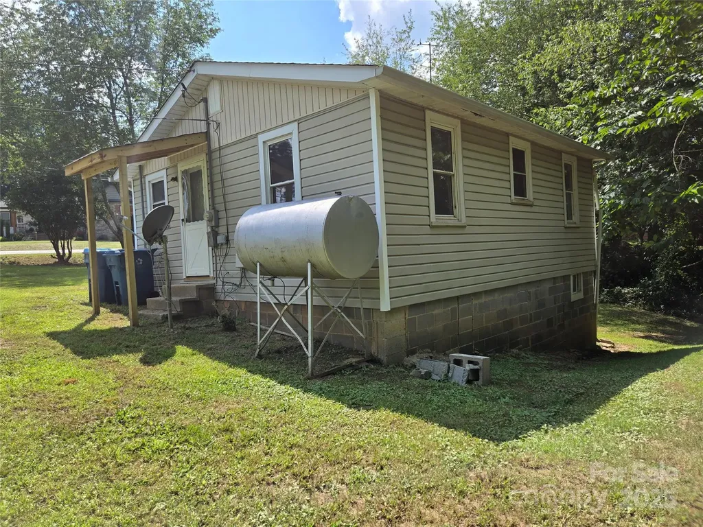 335 Rosenwald School Street Catawba NC 28609