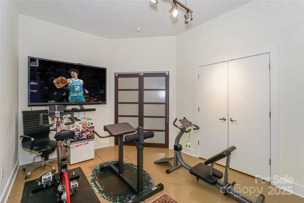 929 Westmere Avenue Charlotte NC 28208