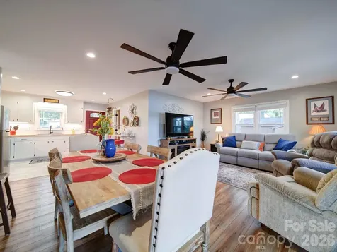 22 Garden Spot Lane Camden SC 29020