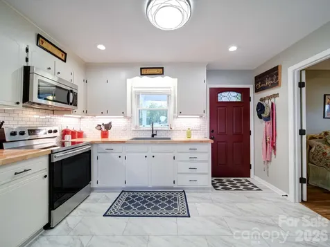 22 Garden Spot Lane Camden SC 29020