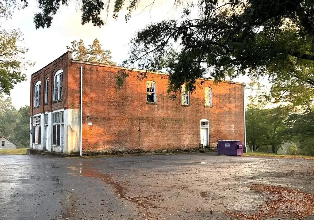 4255 Henry River Road Hickory NC 28602