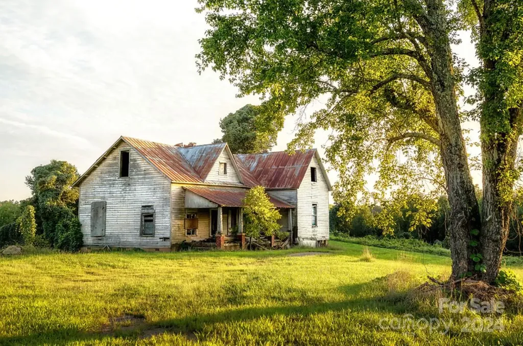 4246 Henry River Road Hickory NC 28602