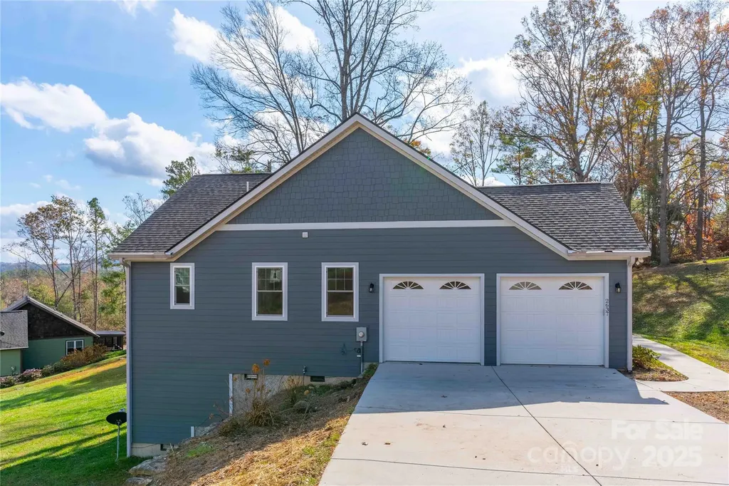 2637 Bowden Lane Hendersonville NC 28792