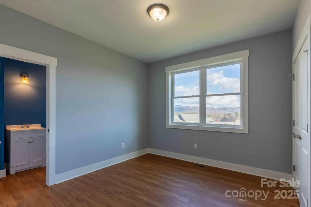 2637 Bowden Lane Hendersonville NC 28792