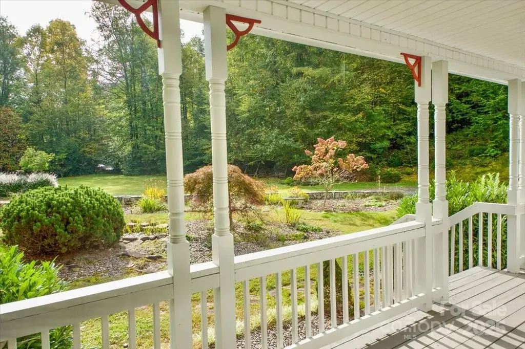5580 Greenville Highway Brevard NC 28712