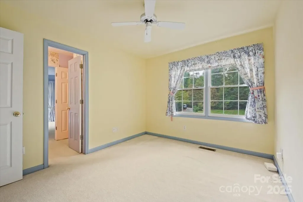 5580 Greenville Highway Brevard NC 28712