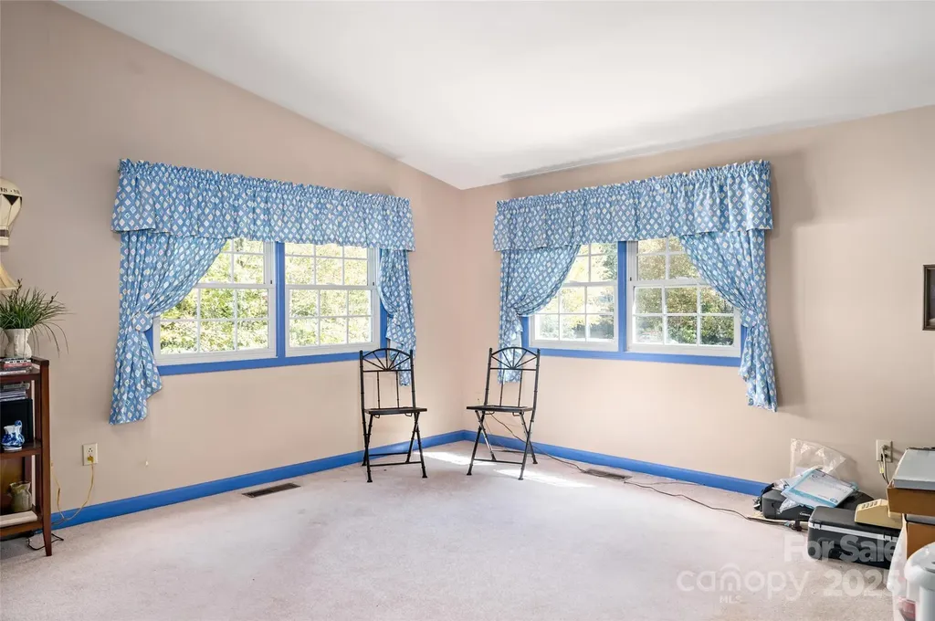 5580 Greenville Highway Brevard NC 28712
