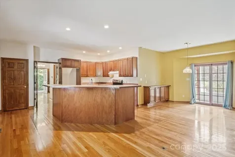 5580 Greenville Highway Brevard NC 28712