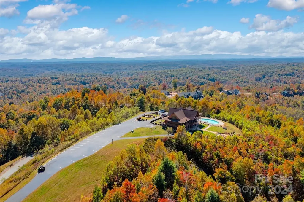 6.09 Acres, Lot 136/137 Johns Ridge Parkway Lenoir NC 28645